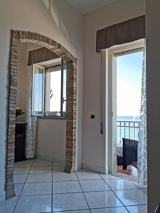 Nesea Naxos - Sicilian Suite جيارديني ناكسوس المظهر الخارجي الصورة